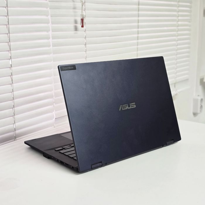 Ноутбук Asus ExpertBook