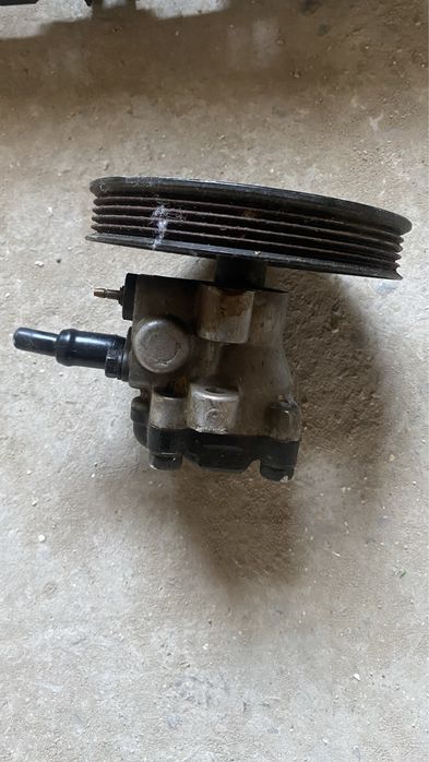 Шкода Рапид Гур Решетка Амортизатор