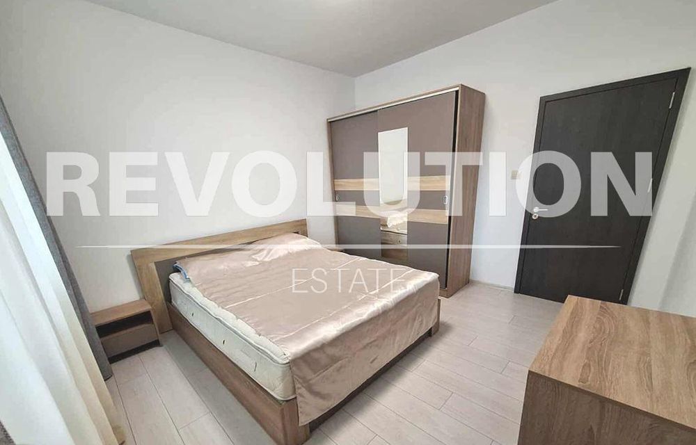 Дава се под наем Тристаен апартамент в Варна, Колхозен пазар - 90 кв.м за 500 € - Снимка #4