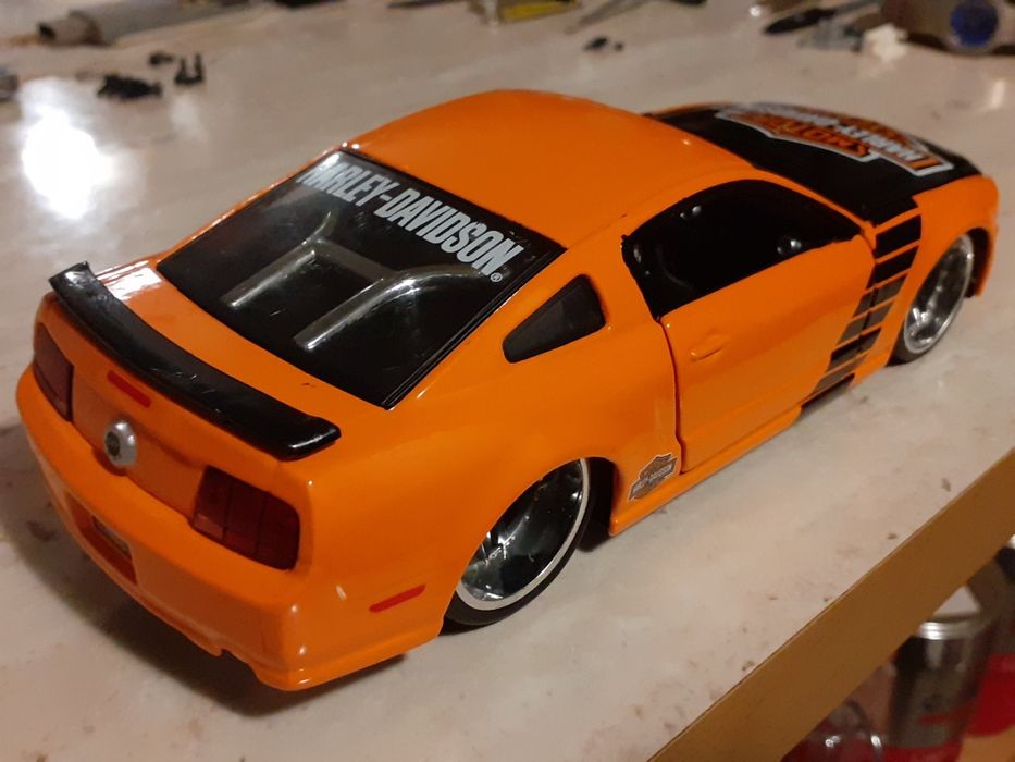 Machete 1/24 - Ford Mustang, Audi R8 Welly, Lamborghini