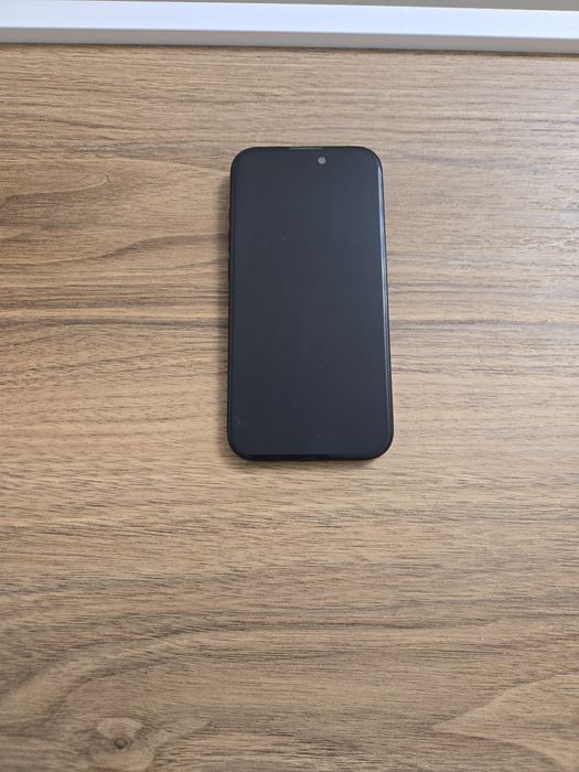 Продам iPhone 15