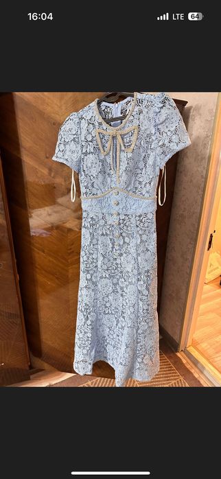 Продается Женское платье