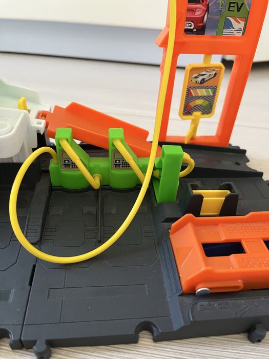 Statie de incarcare Hot Wheels