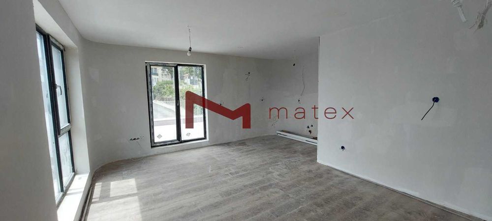 Продава се Тристаен апартамент в Варна, м-т Траката - 118 кв.м за 1568 €/кв.м - Снимка #5