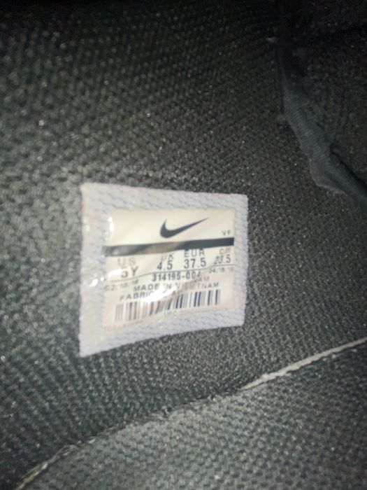 Air Force mid black 37,5