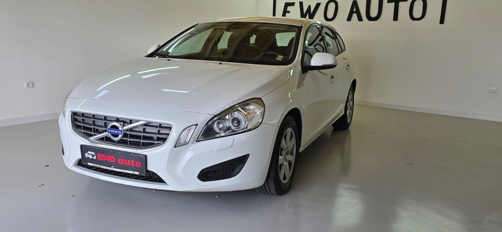 Volvo xc60 v60 an 2013 posibilitatea   Garanție