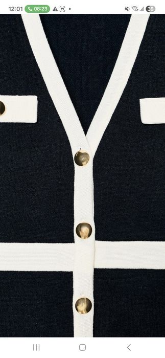 Cardigan cu nasturi aurii Zara