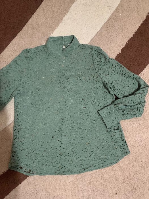 H&M дантелена блуза