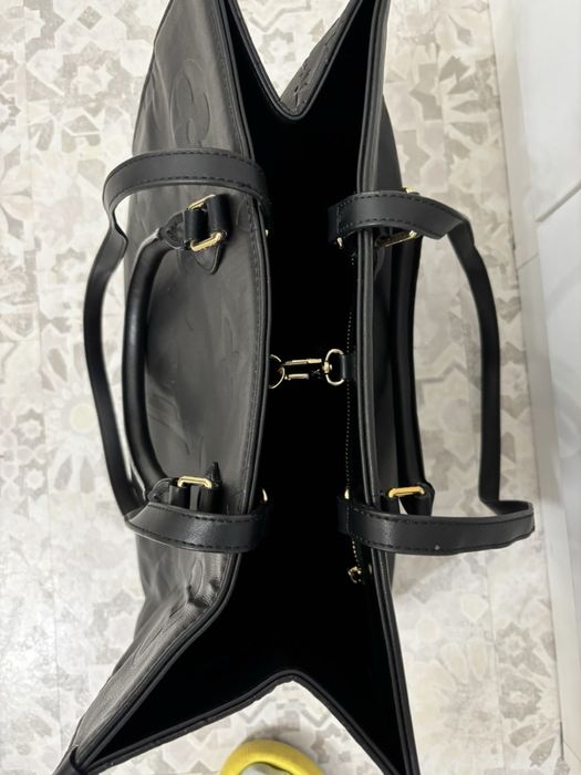 Оргинална чанта на Луйс Витон. В отлично състояние