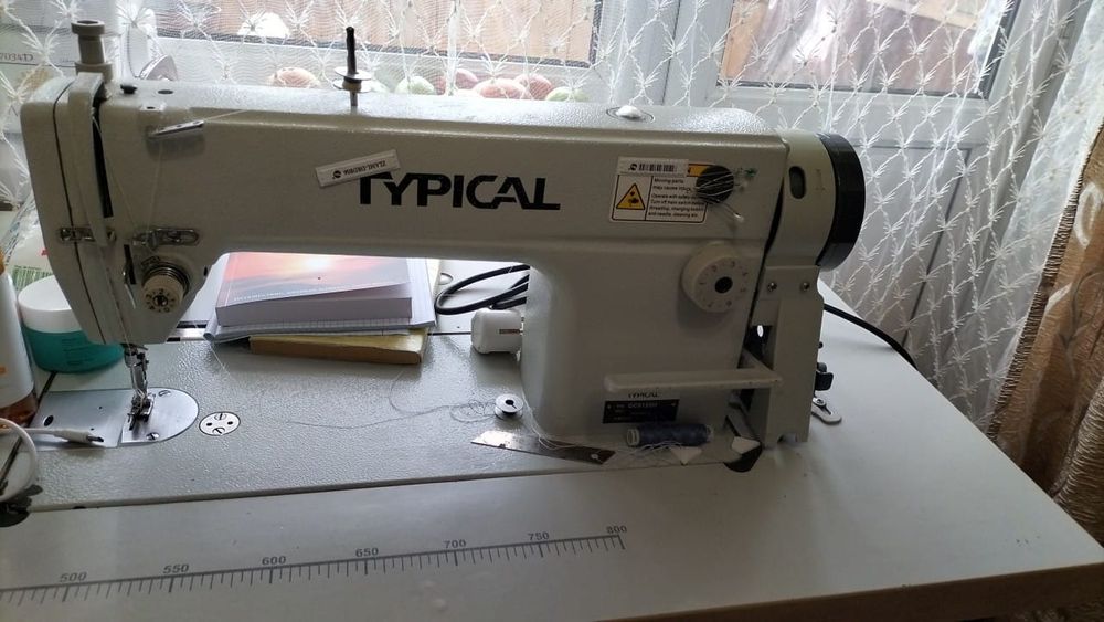 Продам швейную машину
