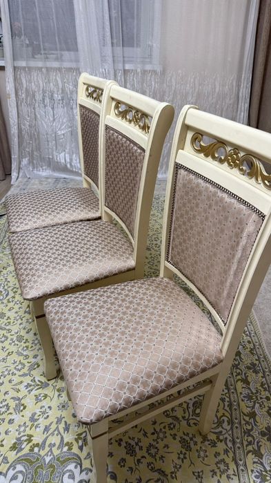 Стулья для гостей