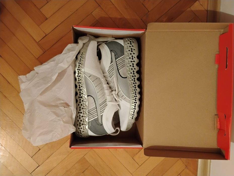 Мъжки маратонки Puma Calibrate White/Grey
195 лв