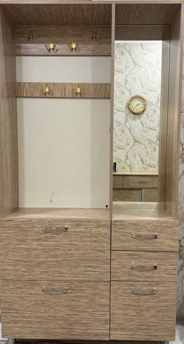 Продаётся мебельный комплект