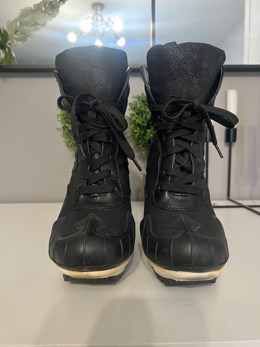 Djofra екстравагантни боти