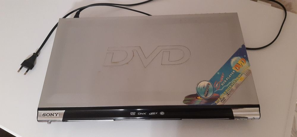 Продается DVD видеопроигрыватель