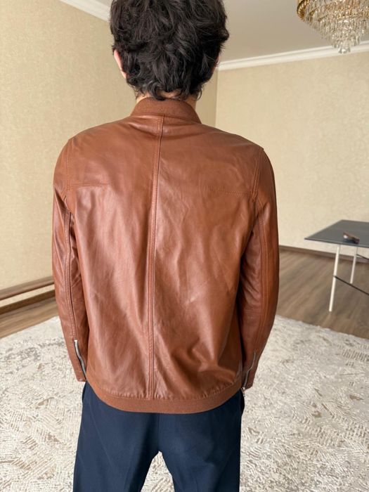 Продам кожанную куртку