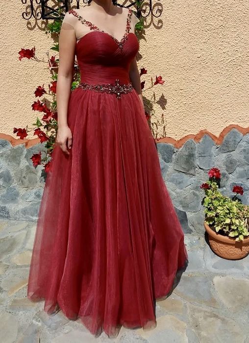 Rochie Evergreen de nasa culoare bordo cu corset