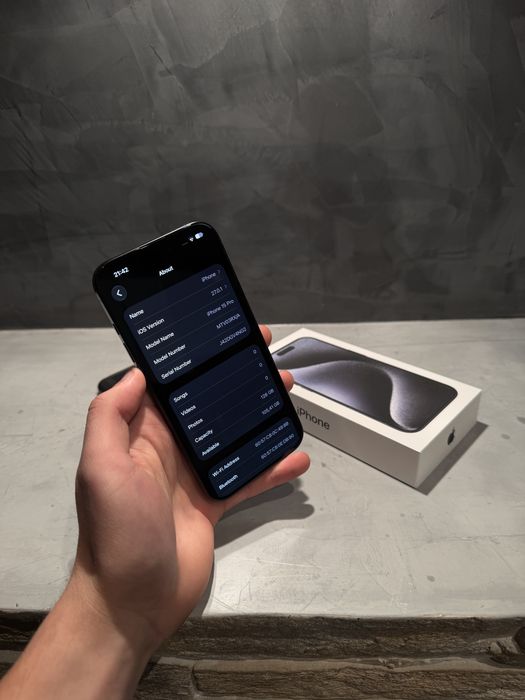 КАТО ЧИСТО НОВ Iphone 15 Pro Blue + подарък