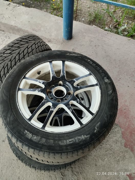 Продам диски вместе с шинами