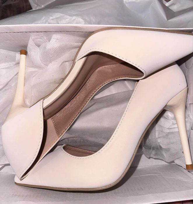 Чисто нови токчета