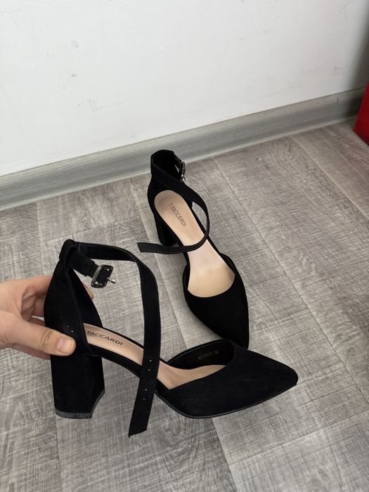 Туфли из замшевые