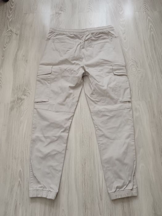 Pantalani cargo Zara