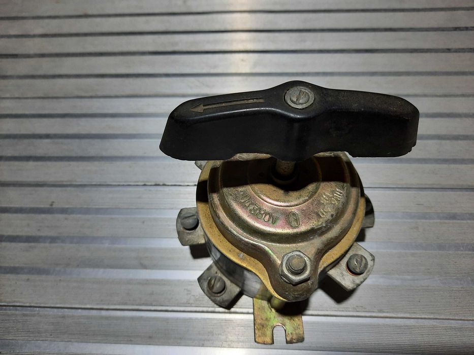 автомат-выключатель 63 А (220/380) СССР