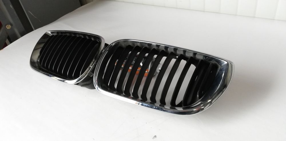 Комплект бъбреци (решетки) BMW 3 E46 318