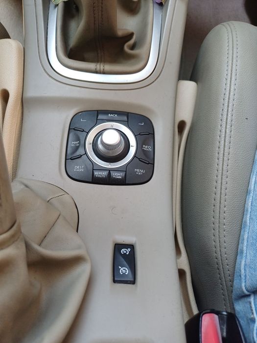 Продавам Renaut Megane 1.9 dci Navi Keyless