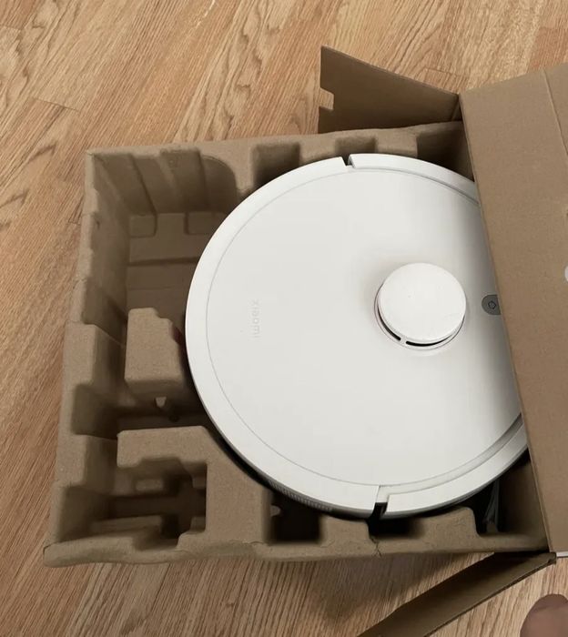 Срочно Продам Робот-пылесос Xiaomi Robot Vacuum S20