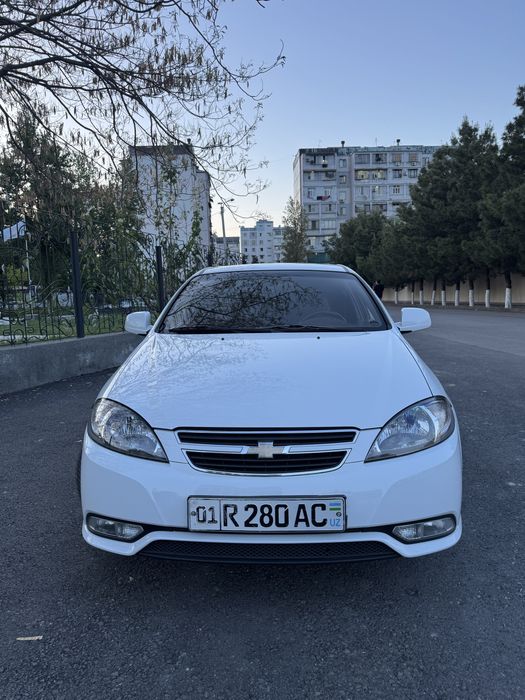 Lacetti Gentra 2022 sotiladi