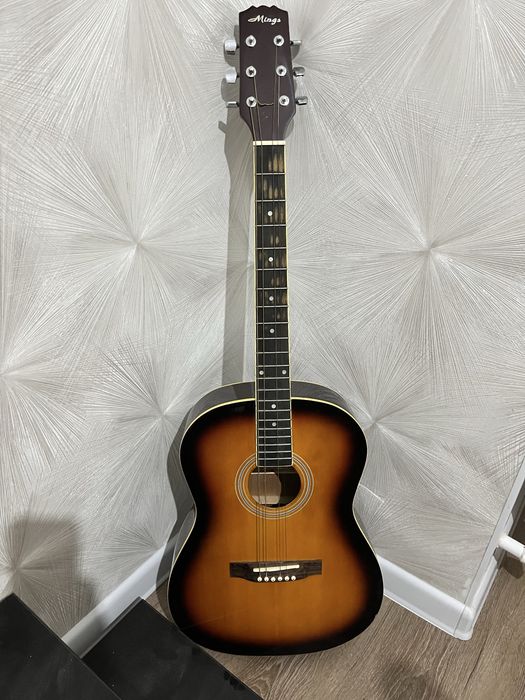 Гитара шестиструнная