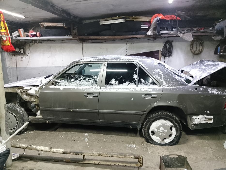 Мерседес 124 на разбор