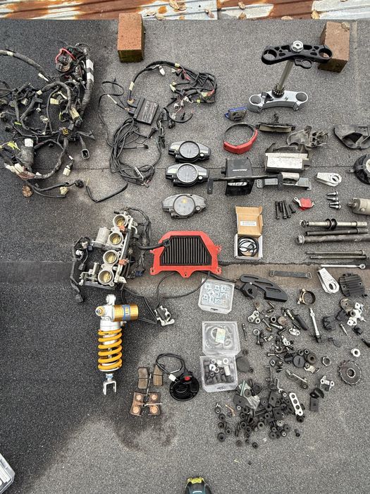 Bord  yamaha R6 ceasuri