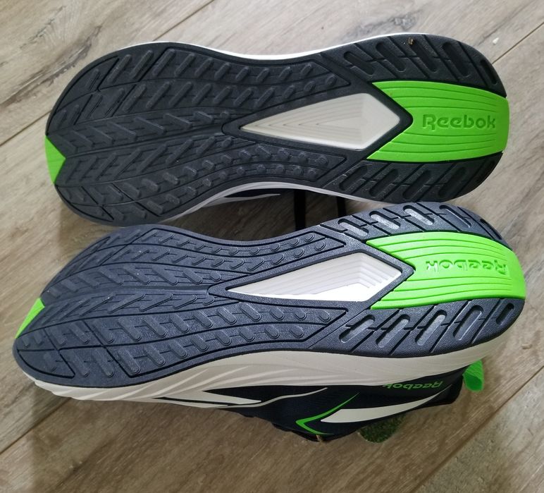 Оригинални НОВИ Reebok маратонки за бягане - номер 44.5