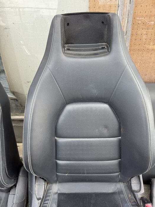 Салон за Mercedes-Benz W207 Масаж Ел. със забележка ном 353