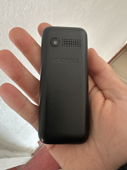 Telefon Alcatel (Dual SIM) – Simplu și Eficient