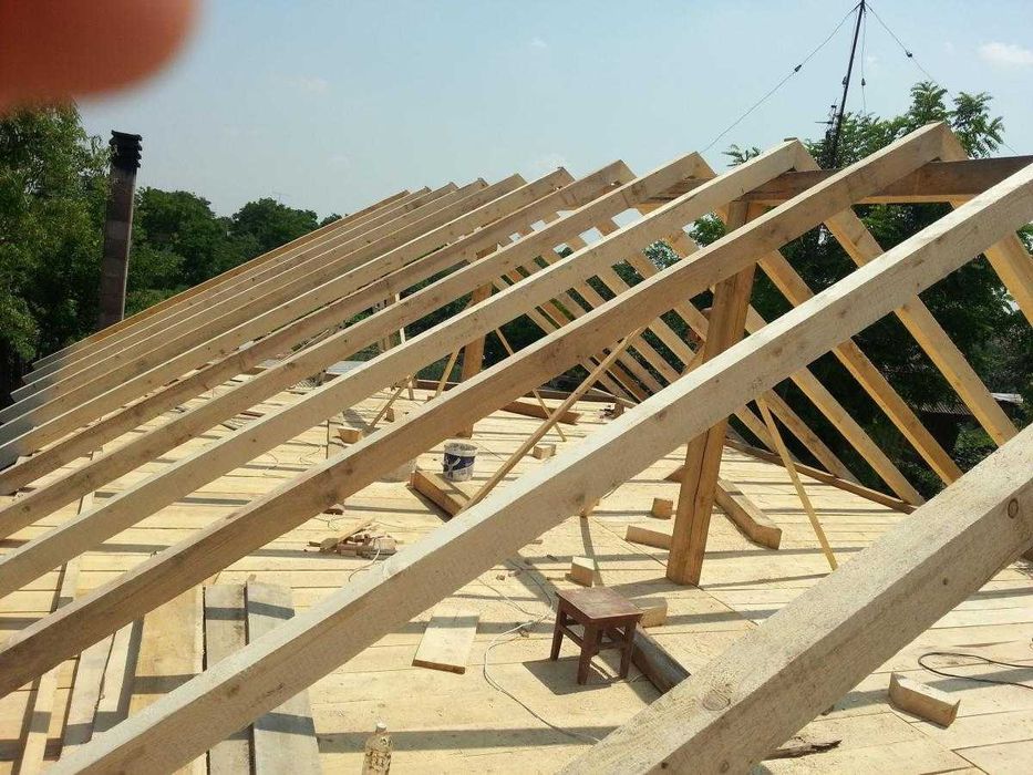 Reparatii acoperisuri durabile la preturi avantajoase