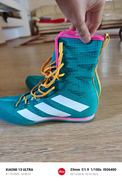 продам Adidas box hog 4