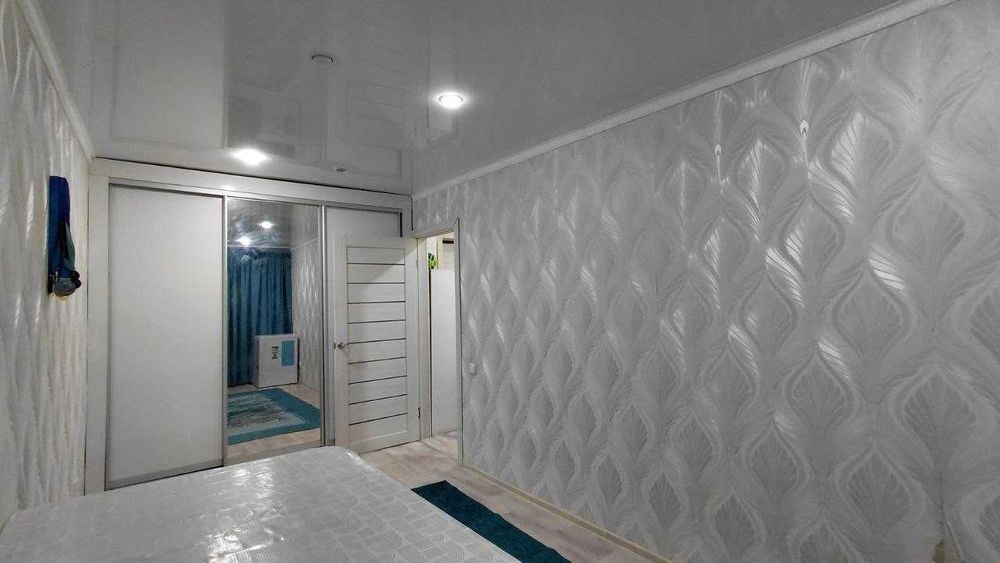 Продам 2 ком квартиру с ремонтом все рядом