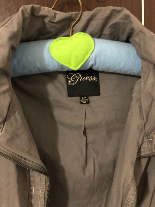 Яке дамско Guees