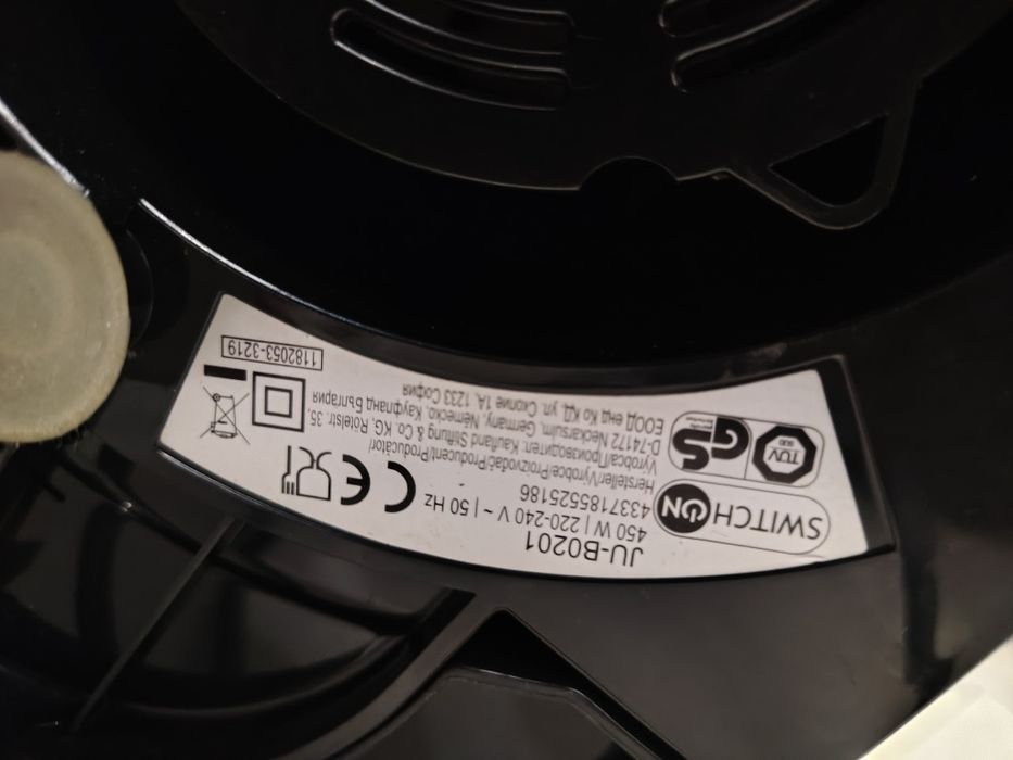 Storcător fructe (juicer)