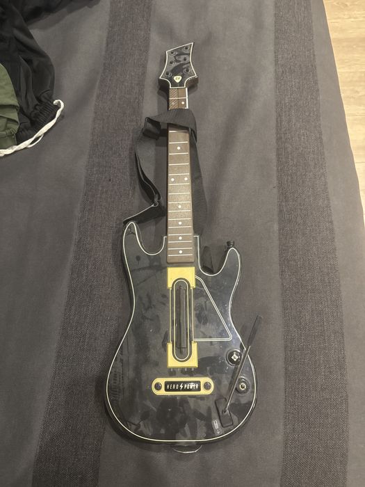 Гитара Guitar Hero