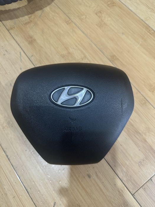 Продам руль Hunday Tucson