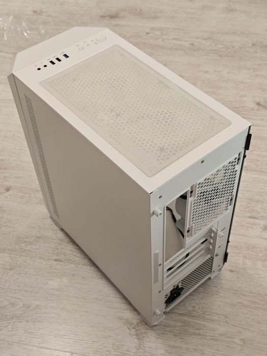 Kit carcasă + sursă gaming Aqirys Wezen white