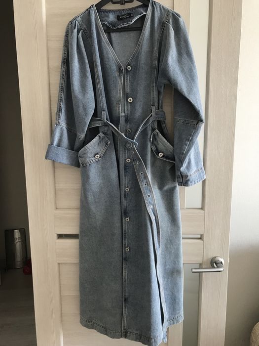 Продаю платье джинсовое