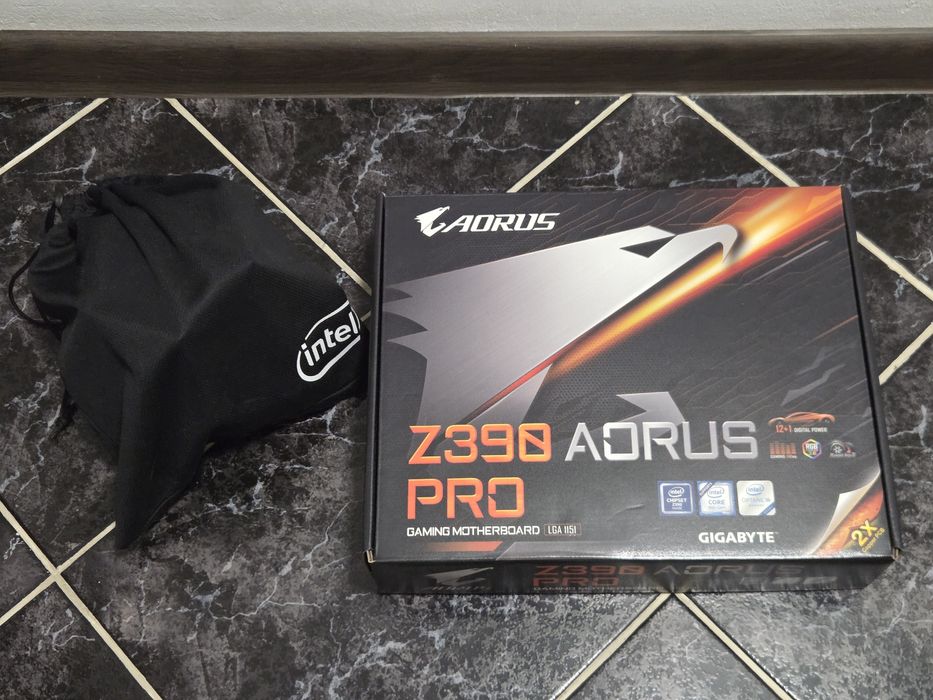 Kit Intel i9 9900K Golden Sample 5GHz 1.26v Gigabyte AORUS Z390 Pro