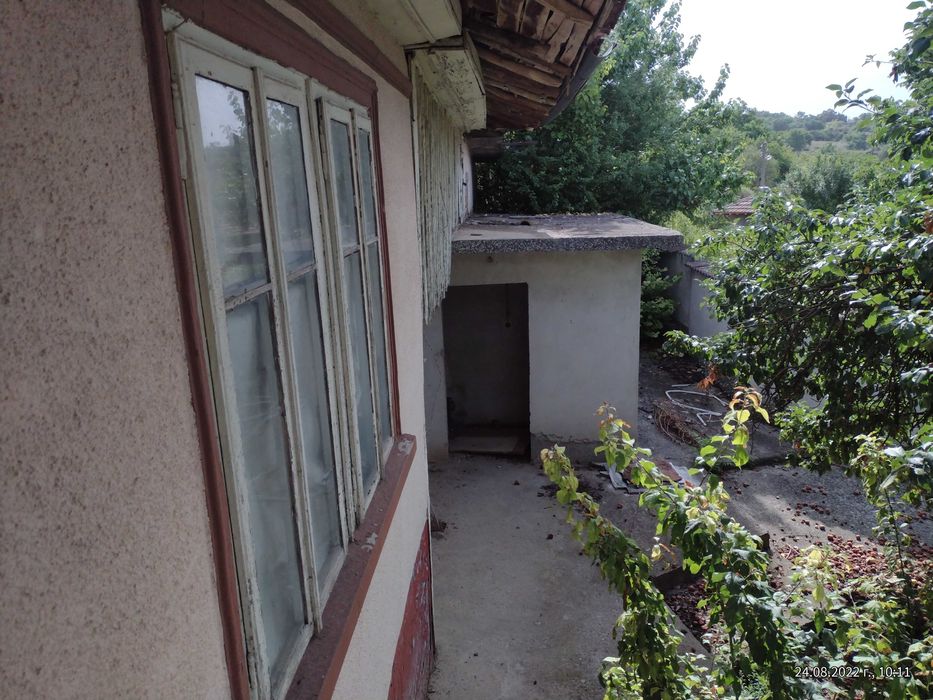 Продава се Къща в Варна, Възраждане 1 - 150 кв.м за 70 €/кв.м - Снимка #3