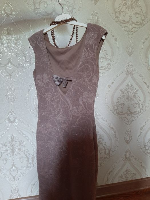 Б/у платья по 5000тг