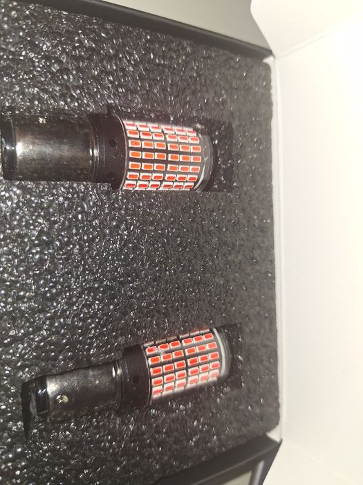 Комплект 2 led крушки за кола 12V P21/5w Led червена светлина